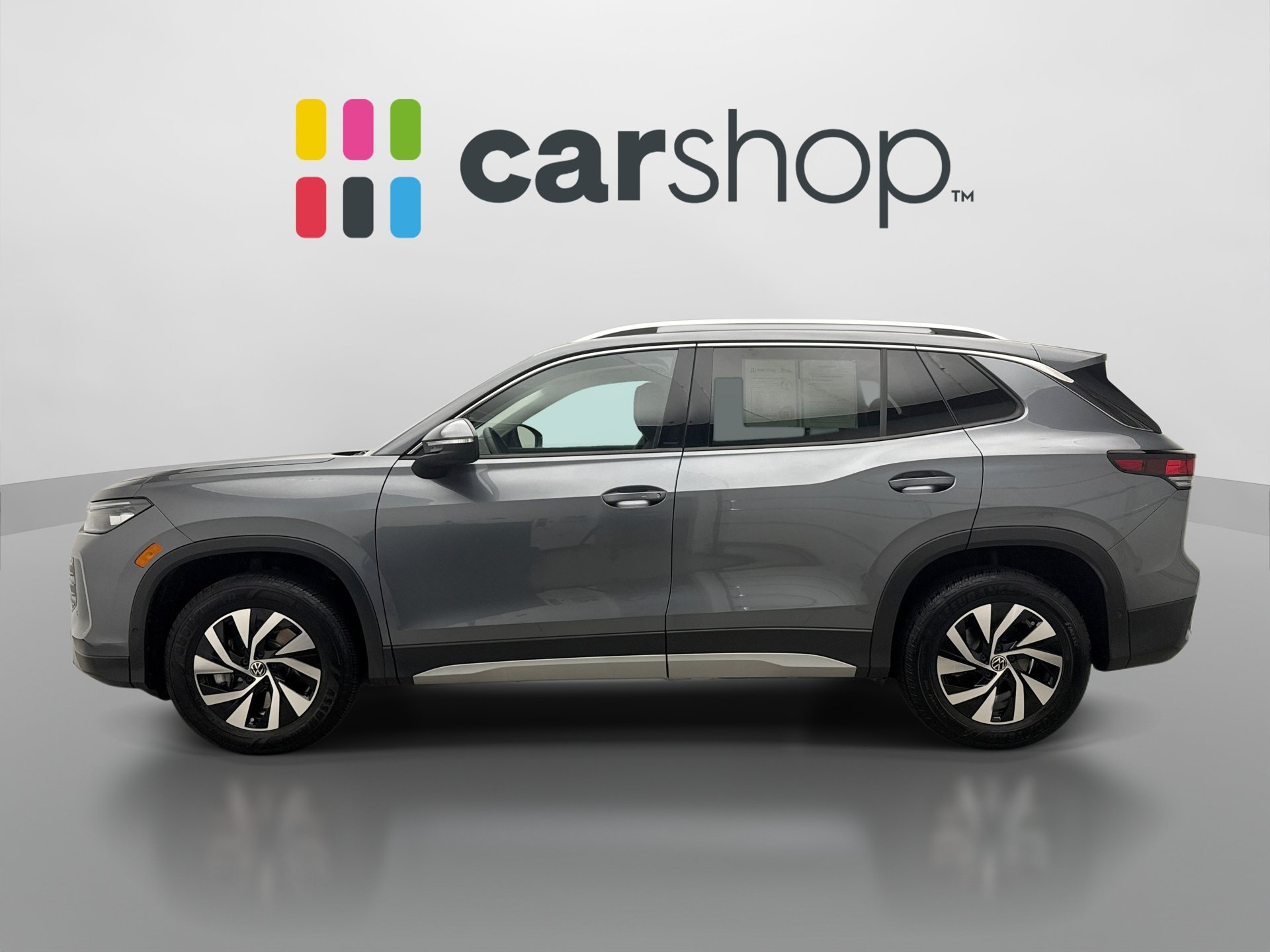 Used 2026 Volkswagen Tiguan S AWD/4WD image 2