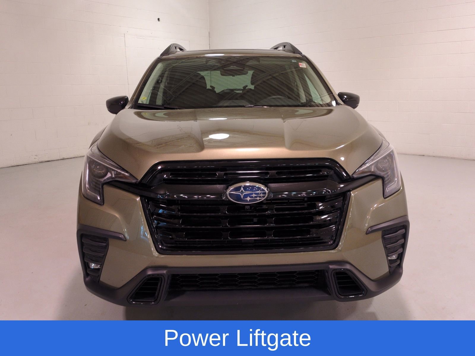Certified 2025 Subaru Ascent Bronze Edition w/ Onyx Package AWD/4WD image 8
