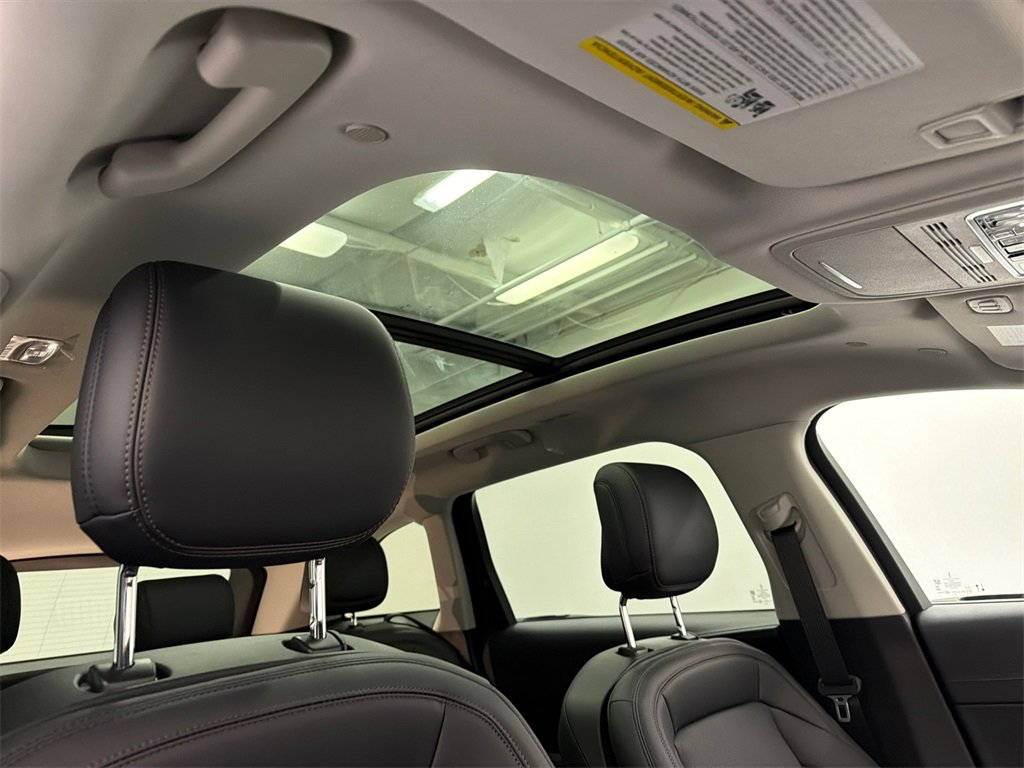 New 2026 Lincoln Nautilus Premier w/ Equipment Group 102A image 14