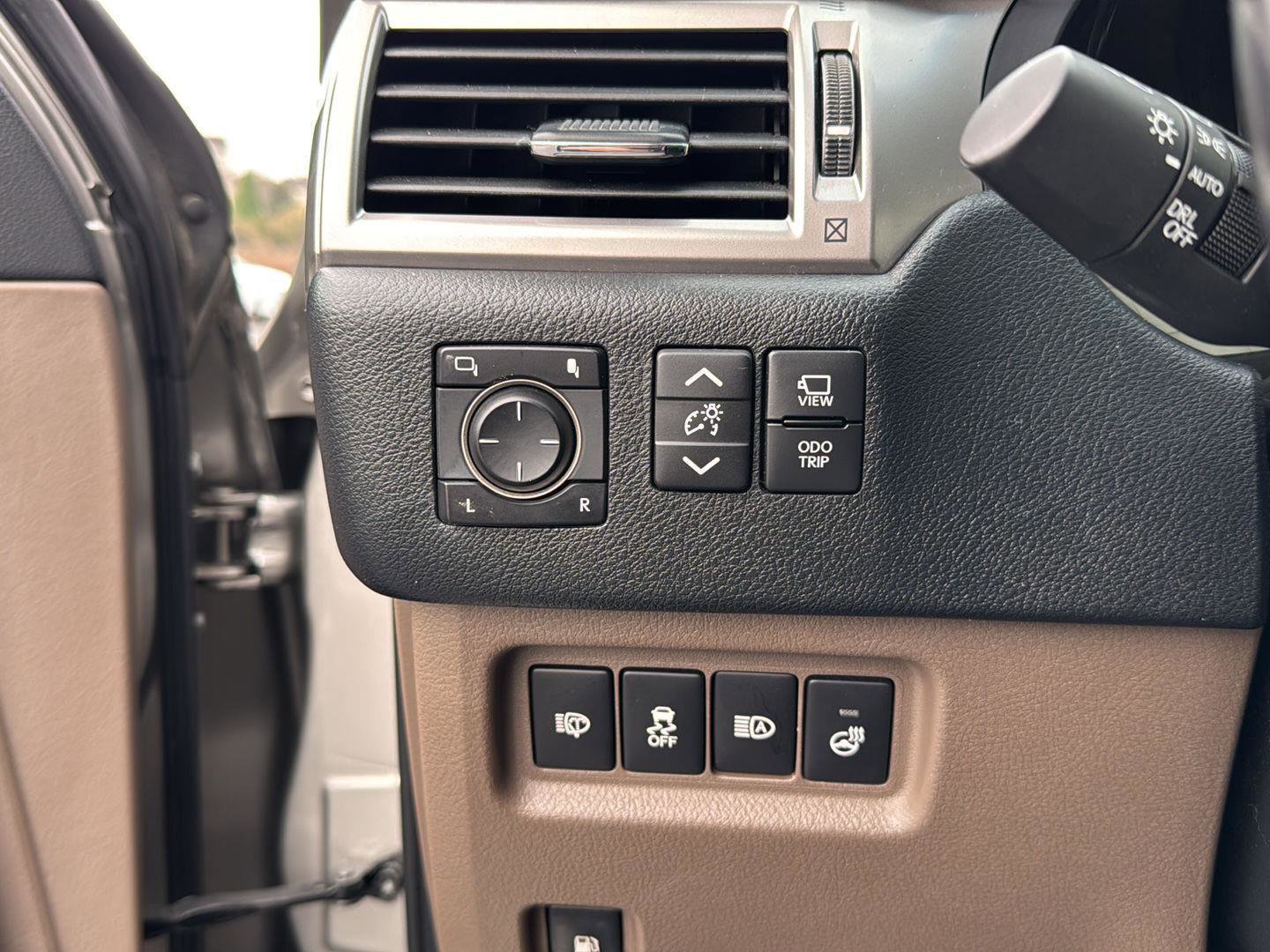 Used 2022 Lexus GX 460 Luxury w/ Sport Design Package image 22