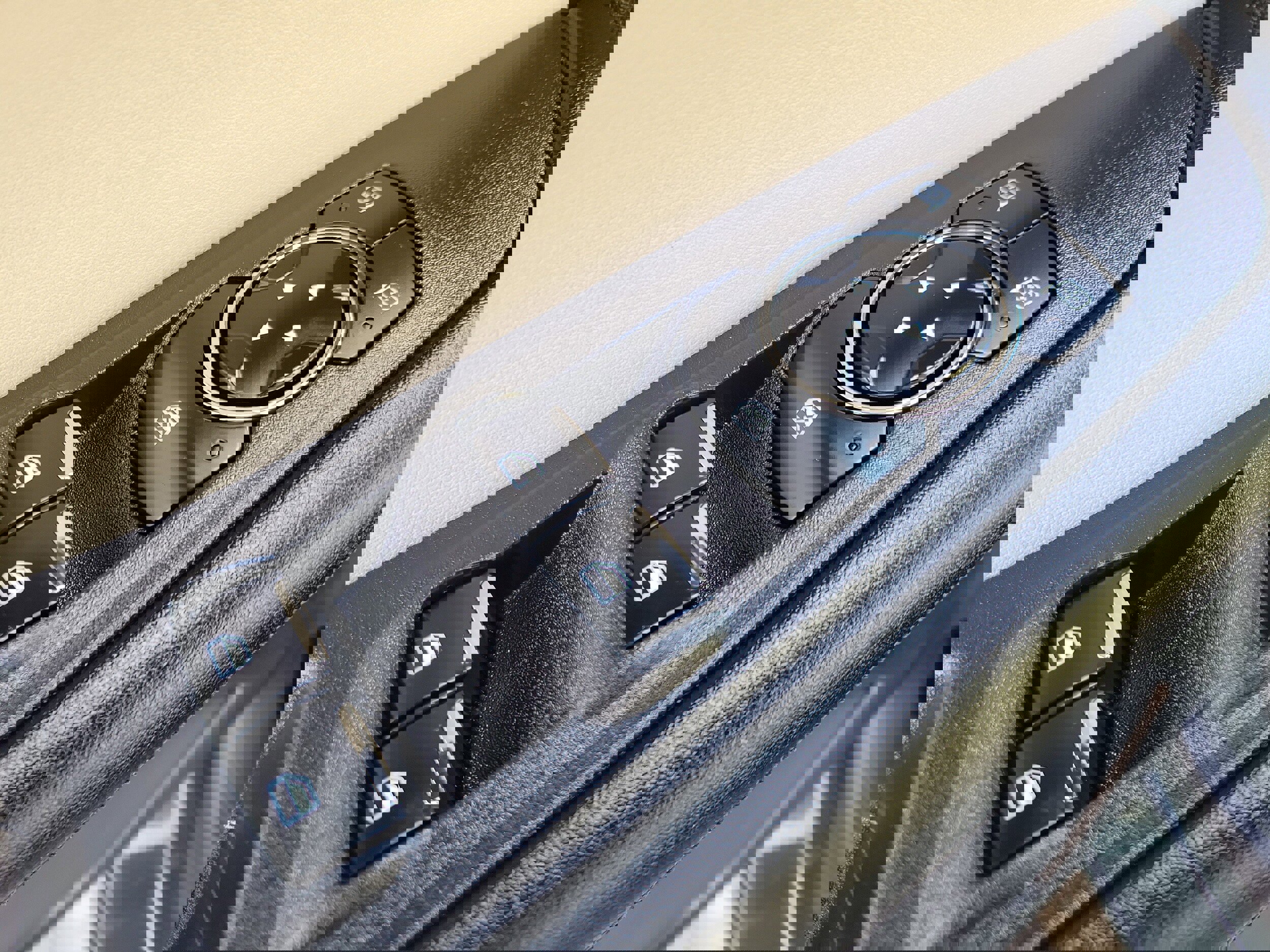 Used 2023 Ford Edge SEL w/ Convenience Package image 18