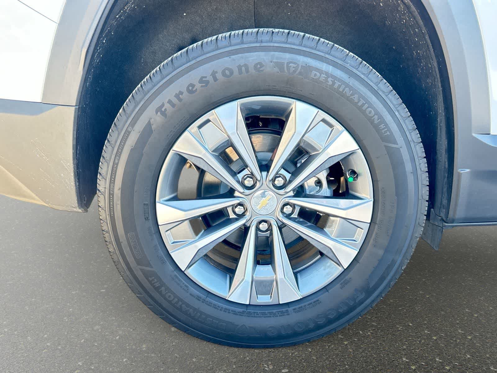 Used 2026 Chevrolet Equinox LT FWD image 5