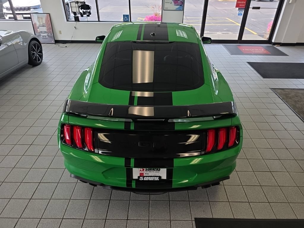 Used 2019 Ford Mustang GT Premium w/ GT Performance Package RWD image 5