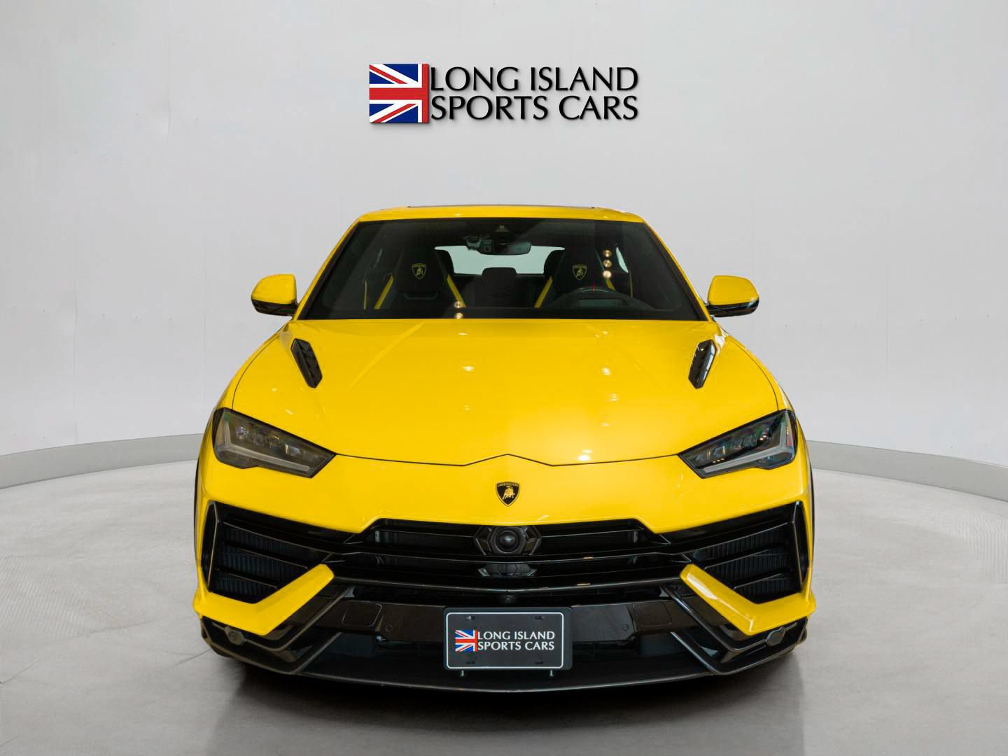 Used 2024 Lamborghini Urus Performante AWD/4WD image 2