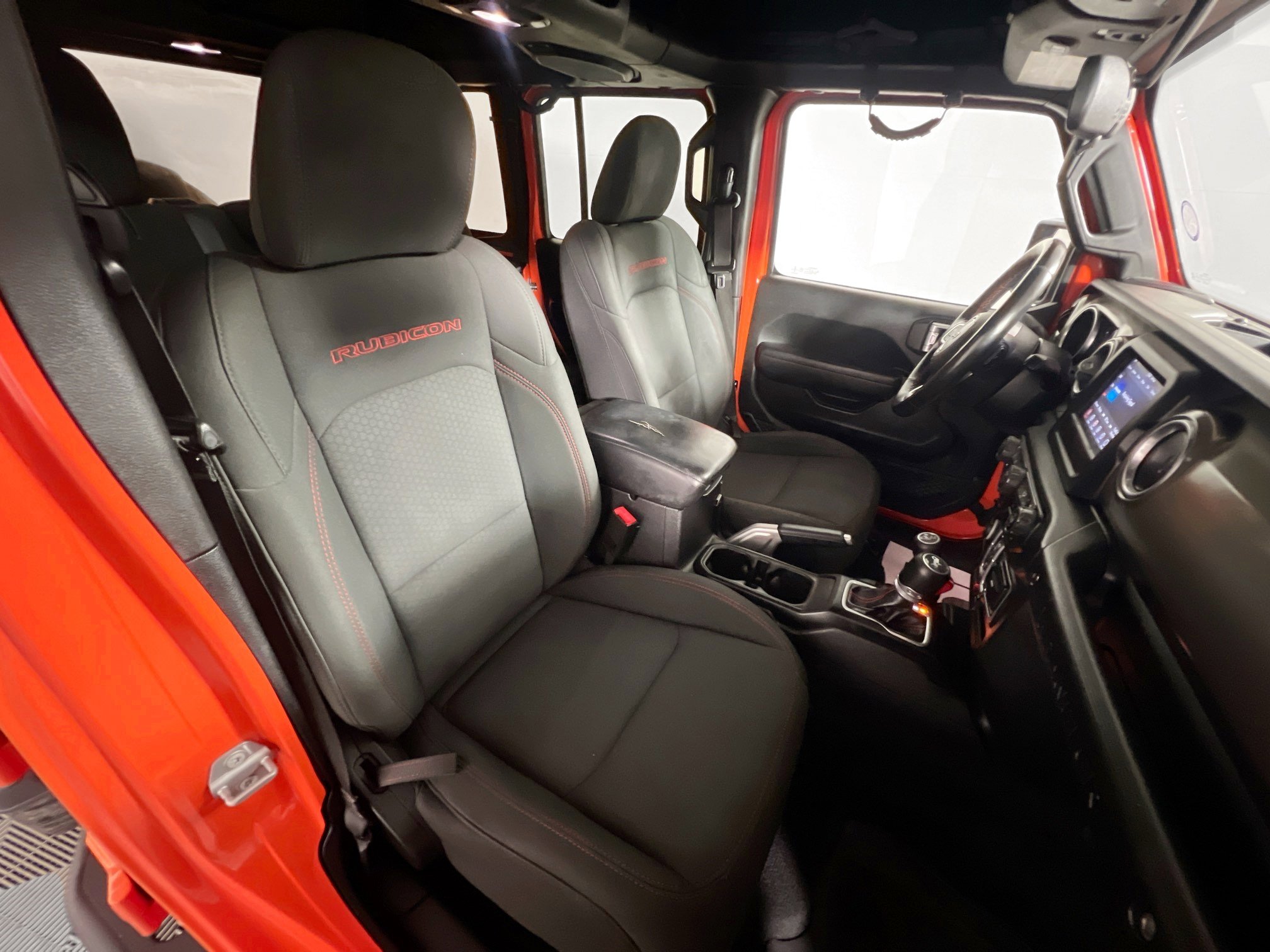 Used 2018 Jeep Wrangler Unlimited Rubicon w/ LED Lighting Group image 29