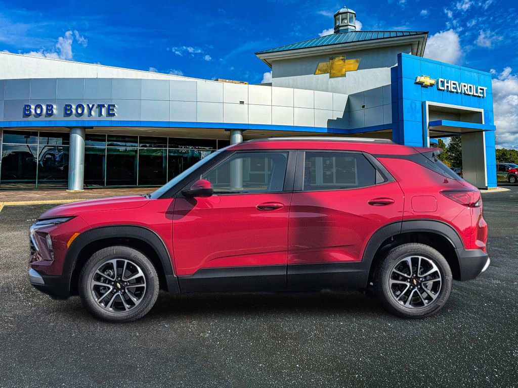 New 2026 Chevrolet TrailBlazer LT w/ Convenience Package image 2