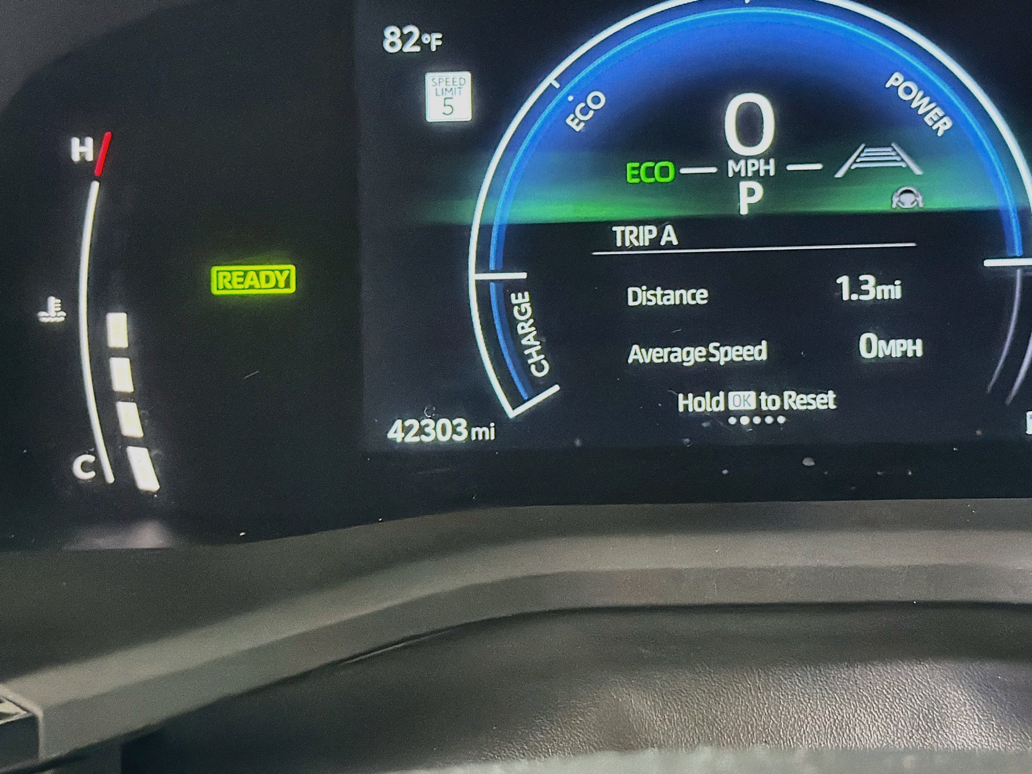 Used 2025 Toyota Camry LE FWD image 19