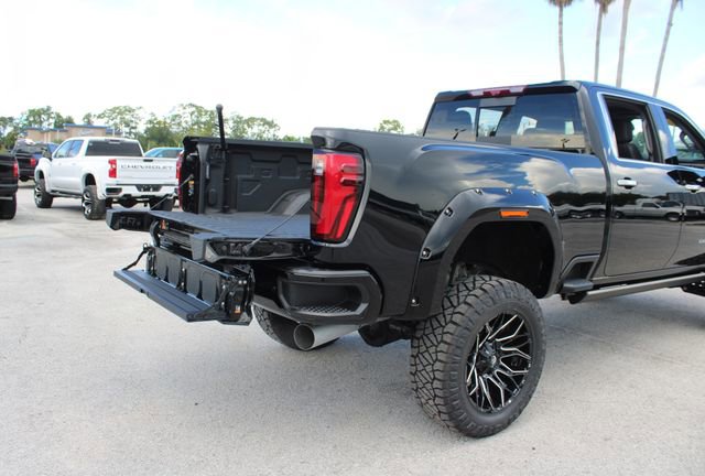 Used 2025 GMC Sierra 2500 Denali w/ Denali Reserve Package image 11