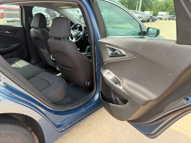 Used 2024 Chevrolet Malibu LT FWD image 39