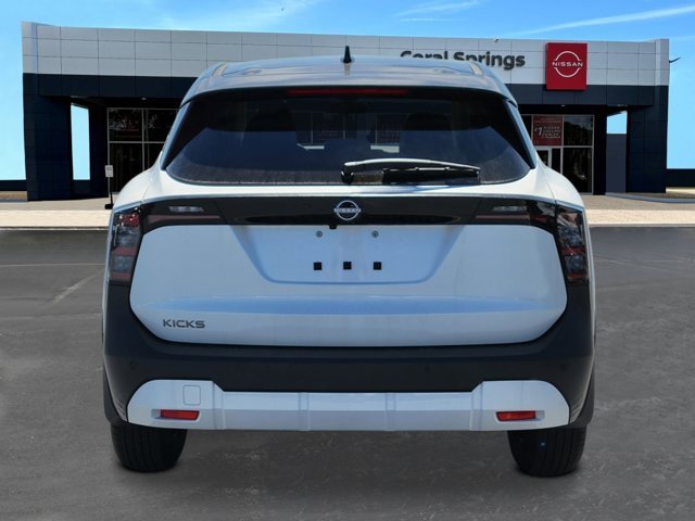 New 2025 Nissan Kicks SV image 4