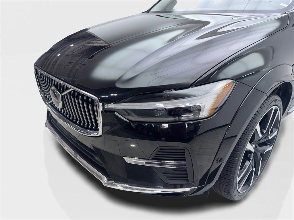 Used 2022 Volvo XC60 B5 Inscription w/ Protection Package Premier image 16