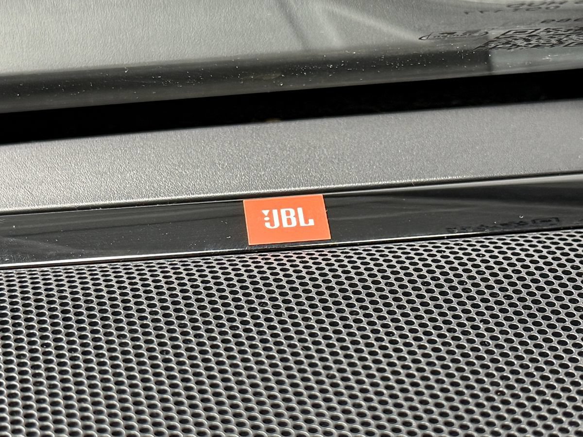 Used 2019 Toyota Prius Prime Advanced w/ Carpet Mat Package FWD image 28