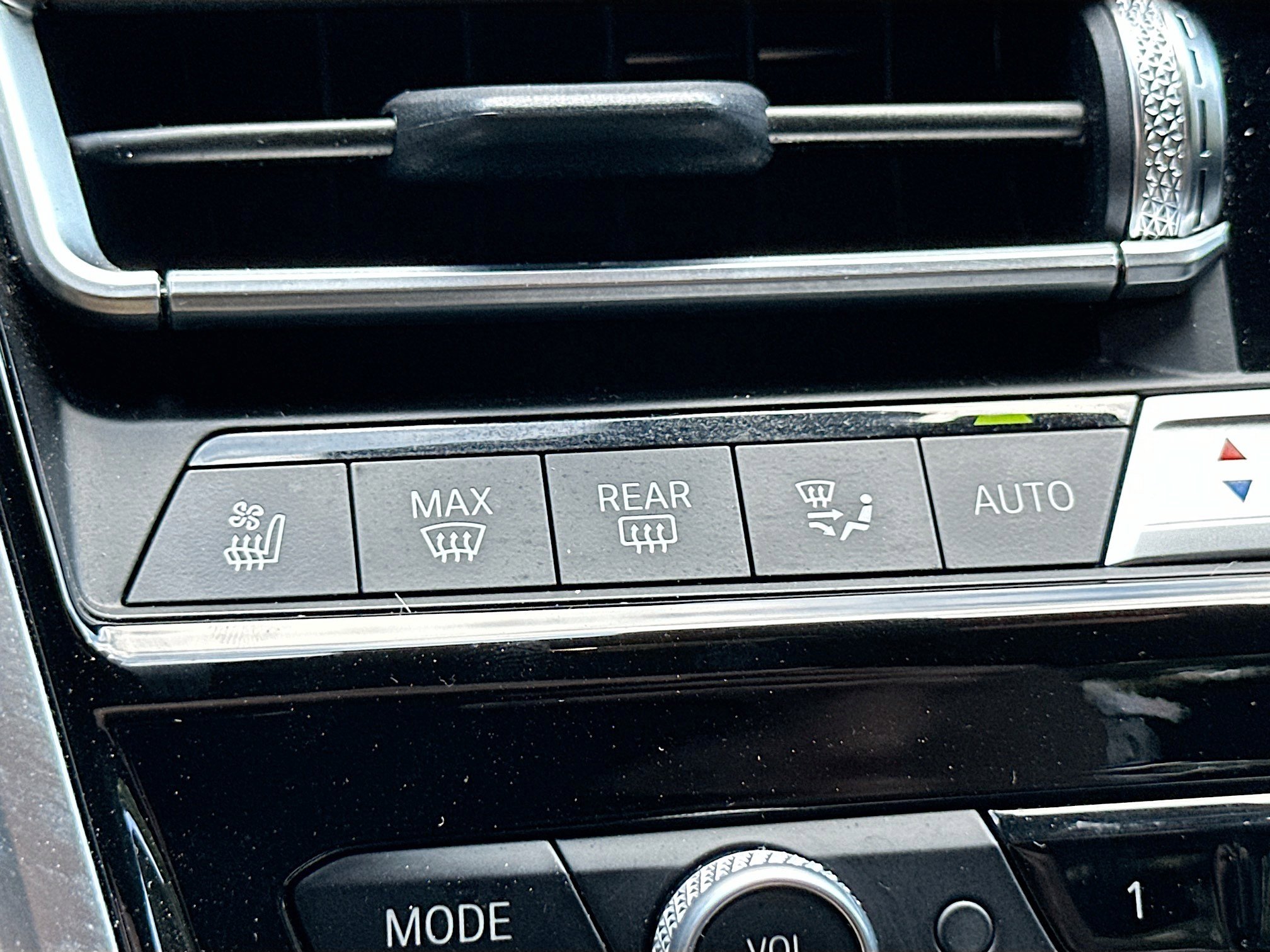 Used 2022 BMW M850i xDrive Coupe image 21