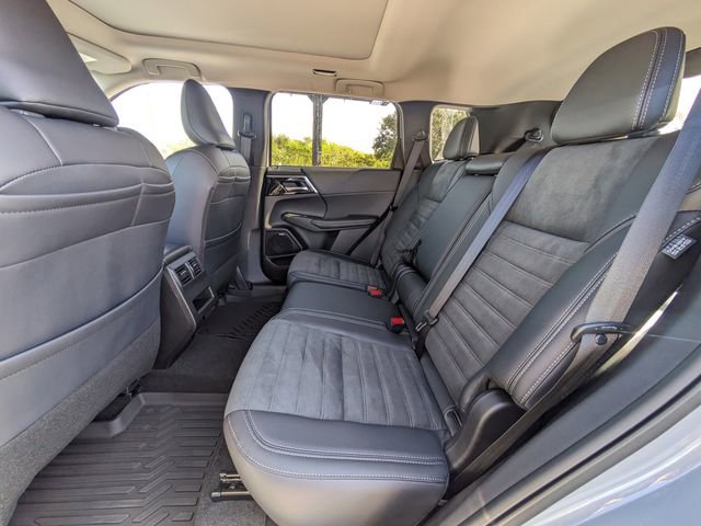 New 2025 Mitsubishi Outlander Trail Edition image 16