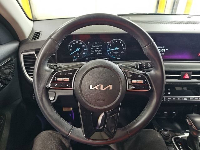 Used 2024 Kia Seltos S AWD/4WD image 12