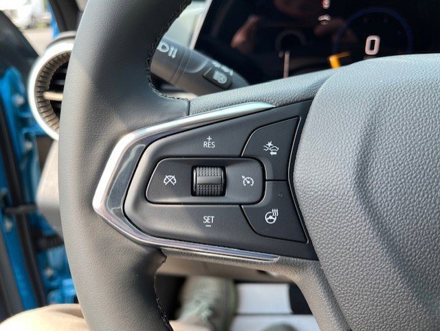 New 2025 Chevrolet Trax ACTIV w/ Driver Confidence Package image 44
