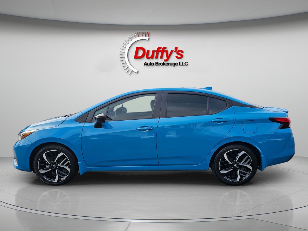 Used 2025 Nissan Versa SR w/ Trunk Package image 13