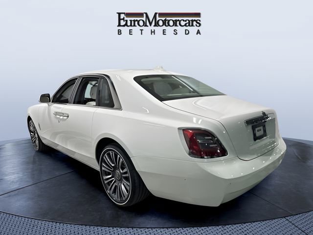 Used 2023 Rolls-Royce Ghost image 3