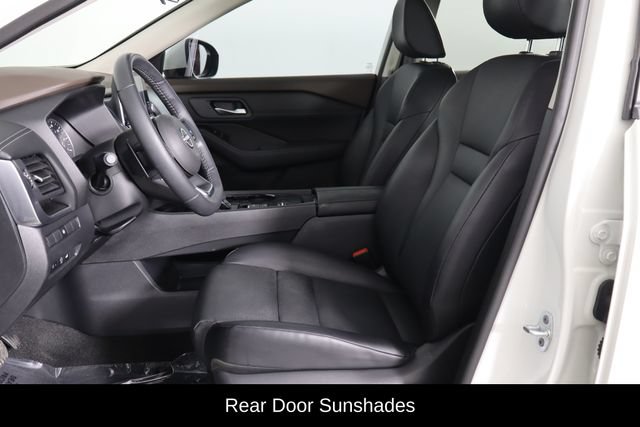 Used 2023 Nissan Rogue SV w/ SV Premium B Package FWD image 14