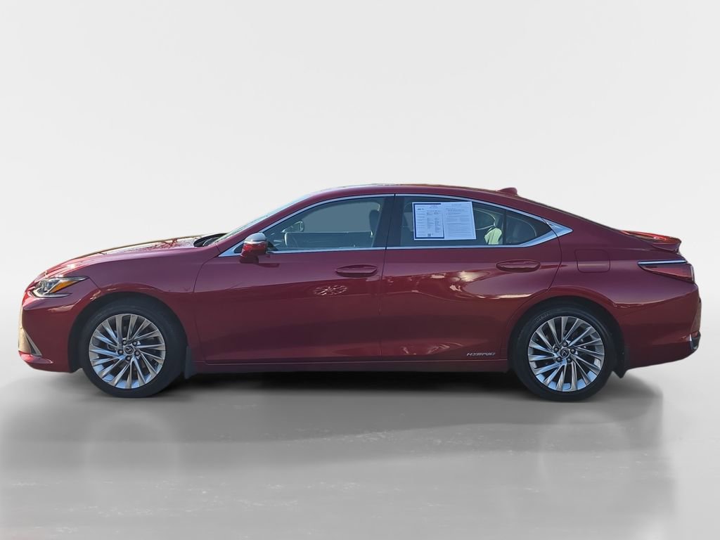 Used 2021 Lexus ES 300h w/ Accessory Package image 7