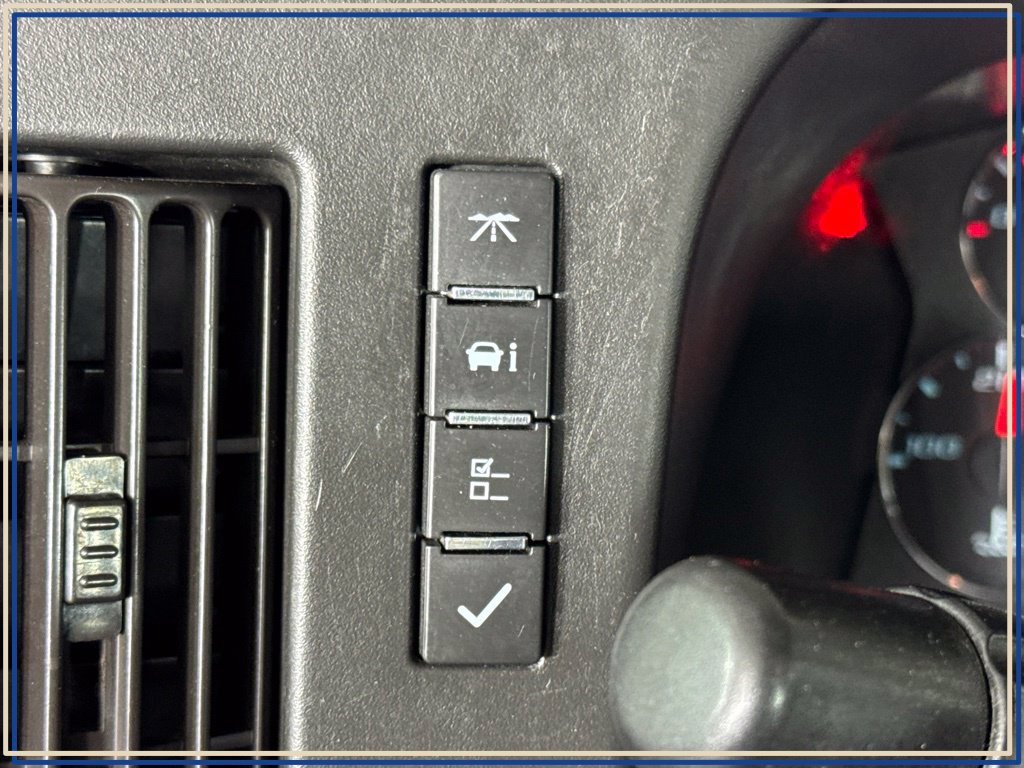 Used 2020 GMC Savana 2500 w/ Driver Convenience Package RWD image 16