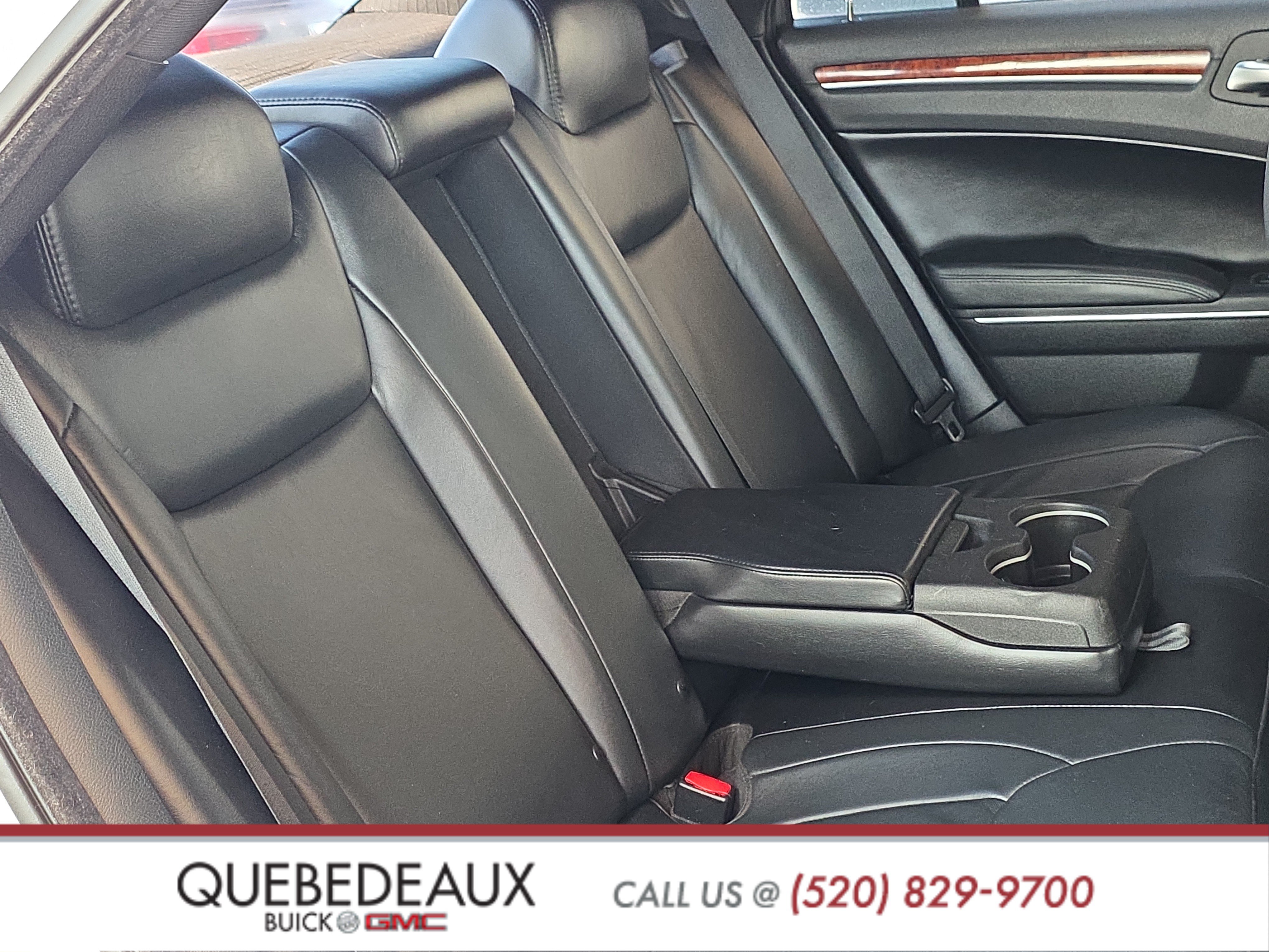 Used 2014 Chrysler 300 RWD image 23