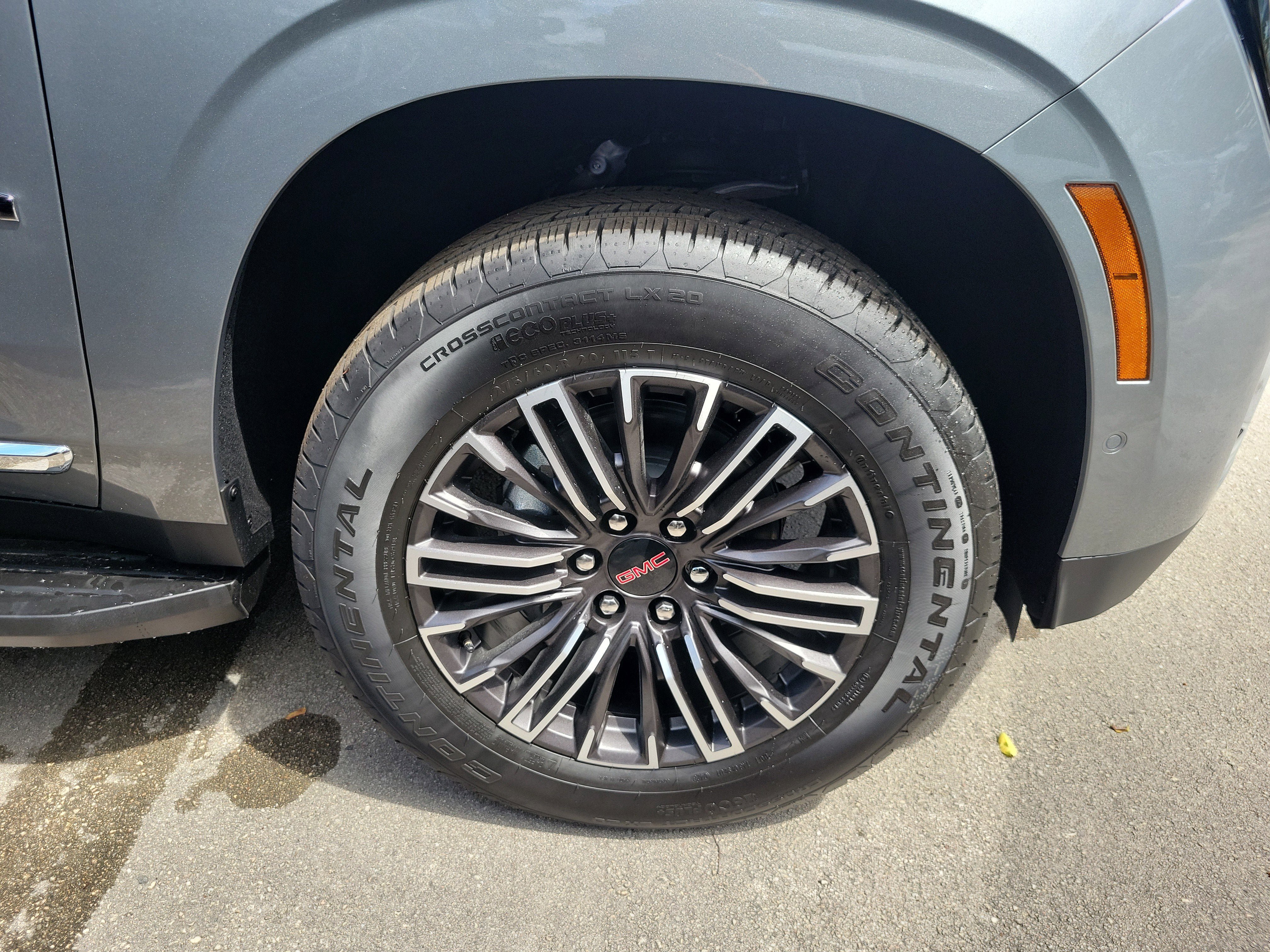 New 2026 GMC Yukon XL Elevation w/ Elevation Premium Package AWD/4WD image 4