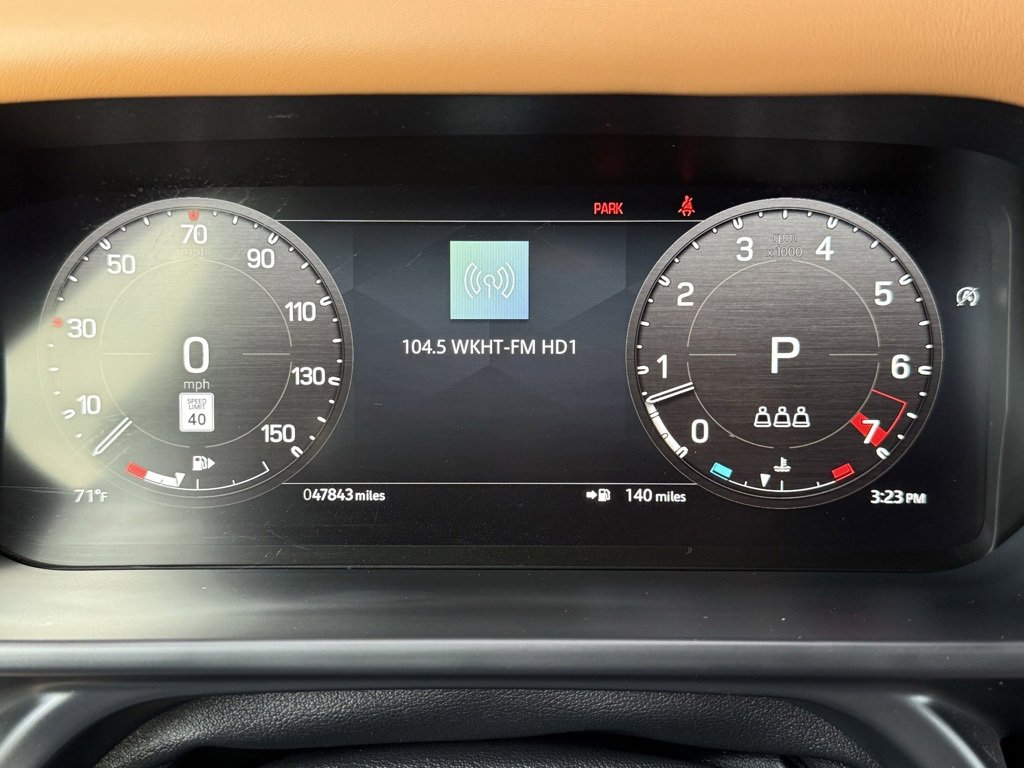 Certified 2023 Land Rover Defender 110 X-Dynamic SE image 31