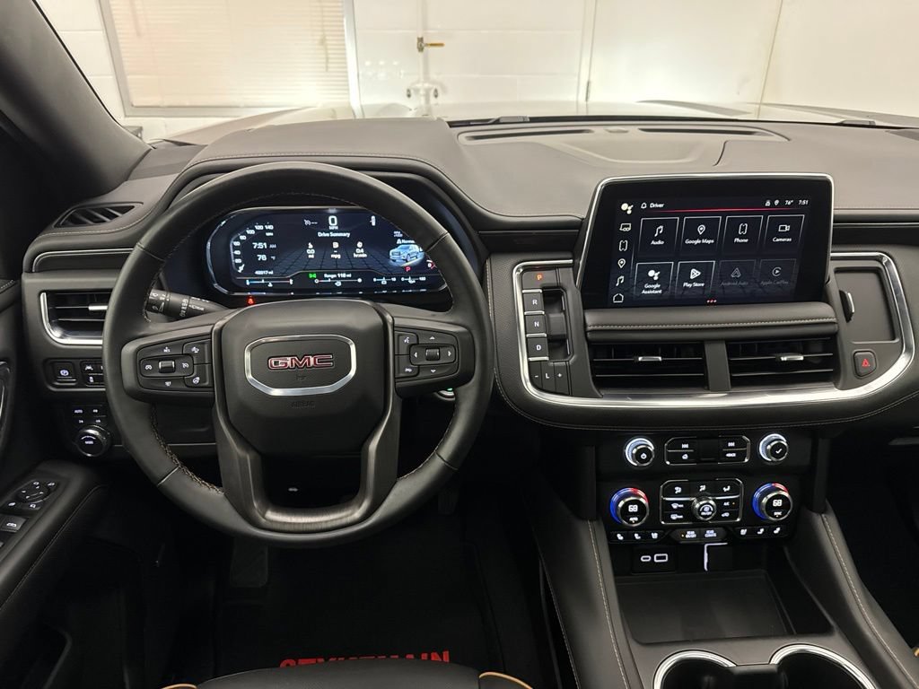 Used 2024 GMC Yukon AT4 w/ Technology Package AWD/4WD image 17