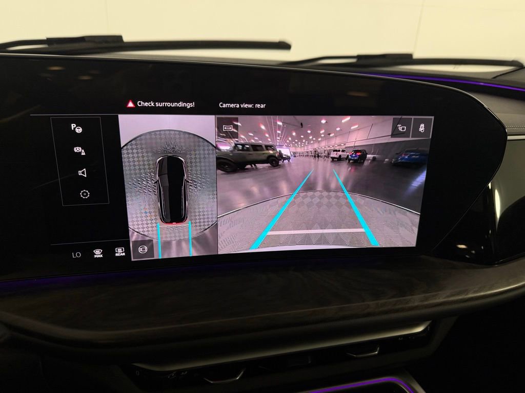 Used 2025 Audi Q5 Premium w/ Convenience Package image 24