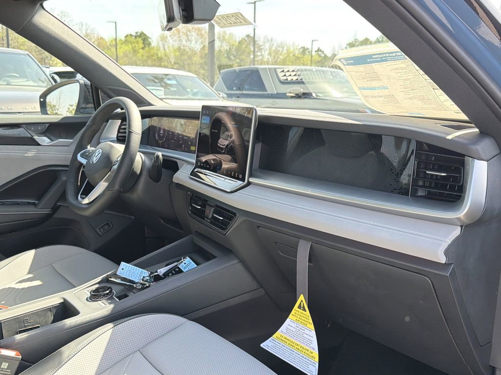 New 2026 Volkswagen Tiguan SE R-Line image 21