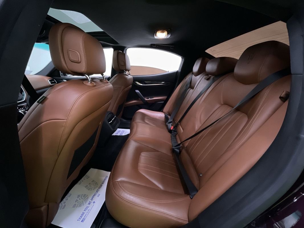 Used 2016 Maserati Ghibli image 27