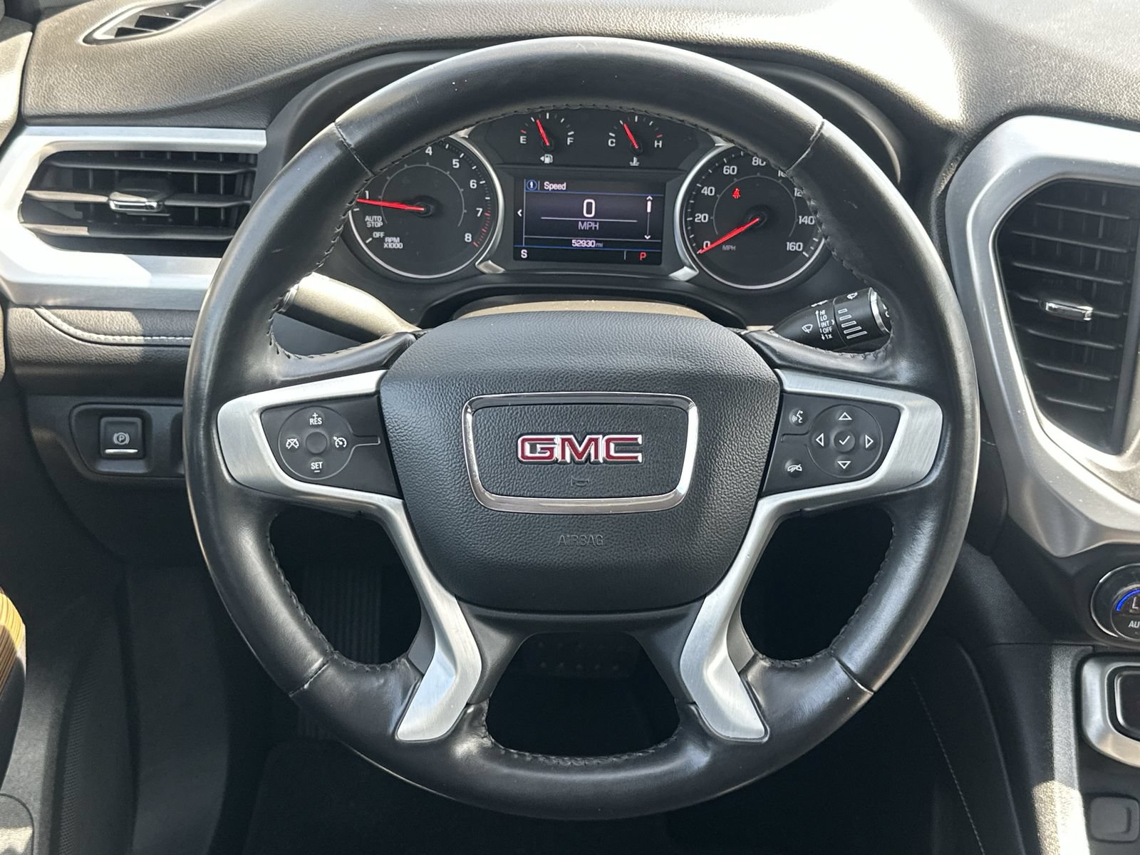 Used 2020 GMC Acadia SLE FWD image 19