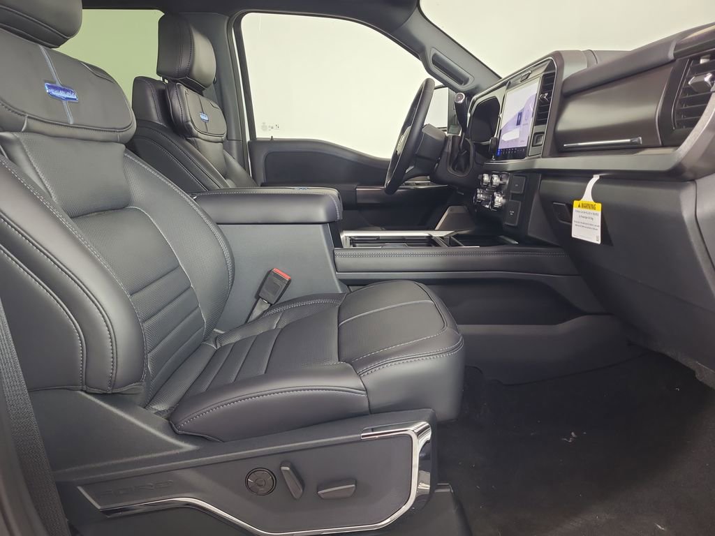New 2026 Ford F350 Platinum w/ Tremor Off-Road Package AWD/4WD image 22