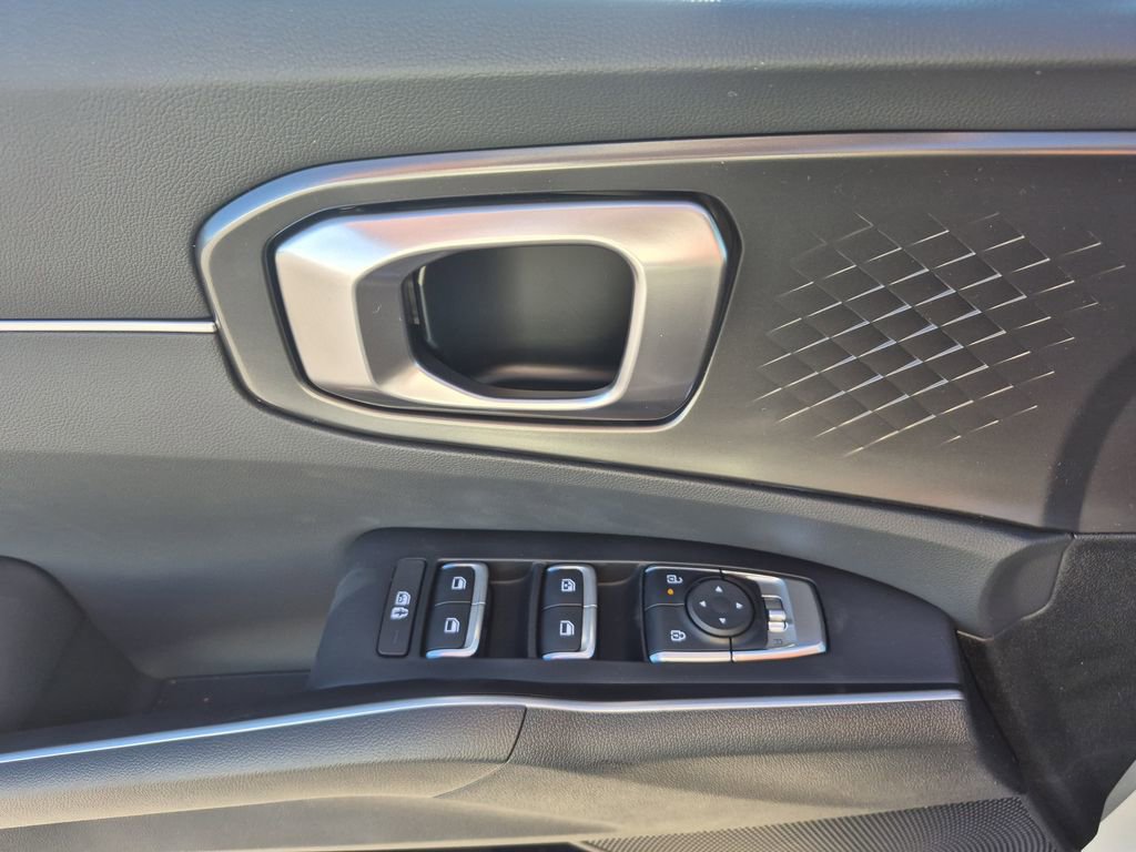 New 2026 Kia Sorento S image 7