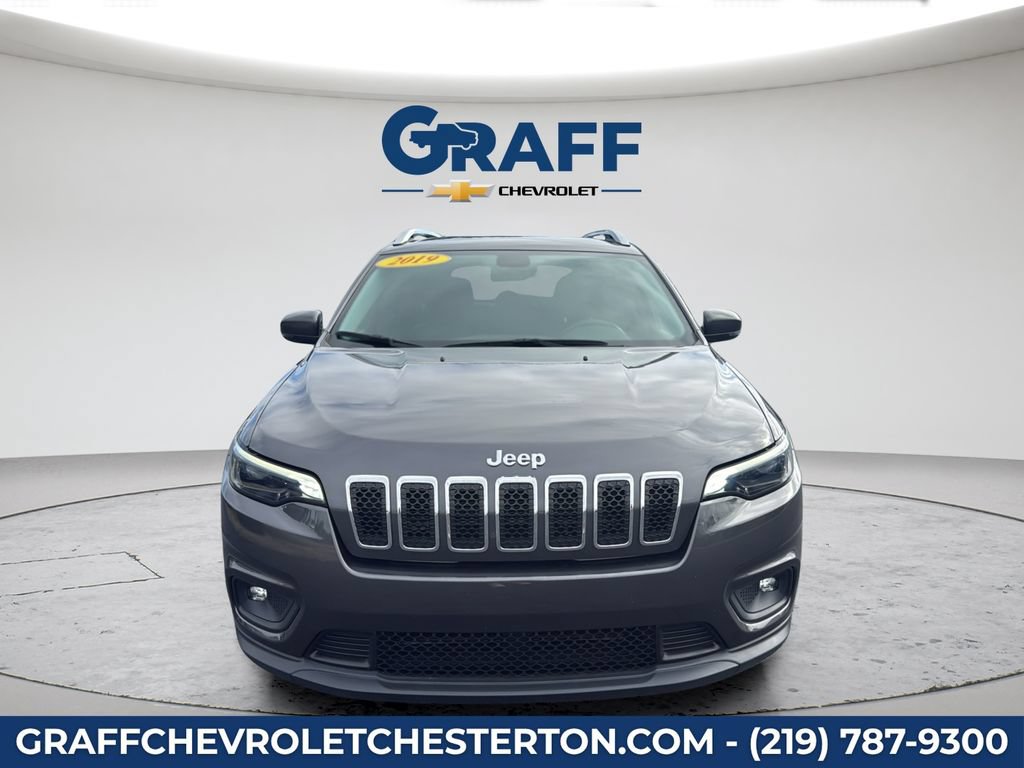 Used 2019 Jeep Cherokee Latitude Plus AWD/4WD image 12