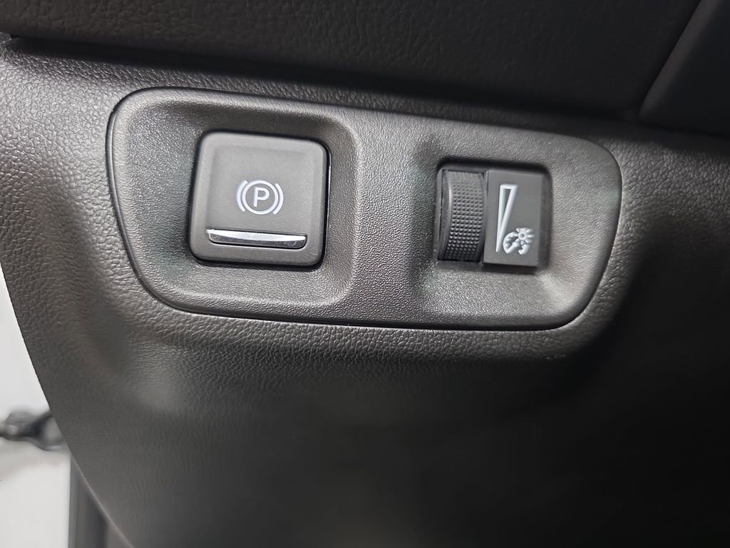 Certified 2023 GMC Acadia SLE w/ Driver Convenience Package image 27