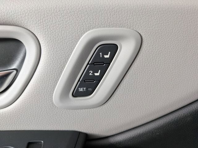 Used 2023 Honda Pilot EX-L image 11