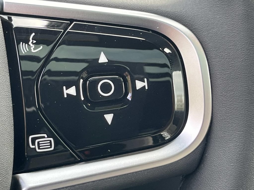 Certified 2026 Volvo XC90 B6 Plus AWD/4WD image 26