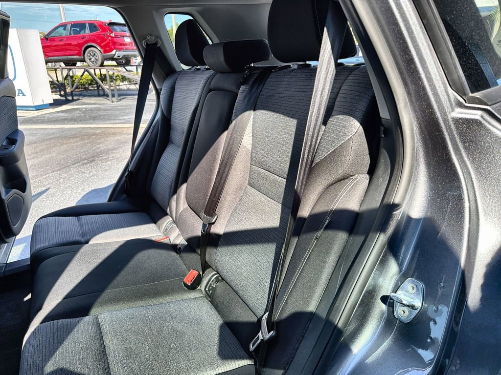 Used 2023 Nissan Rogue SV image 26