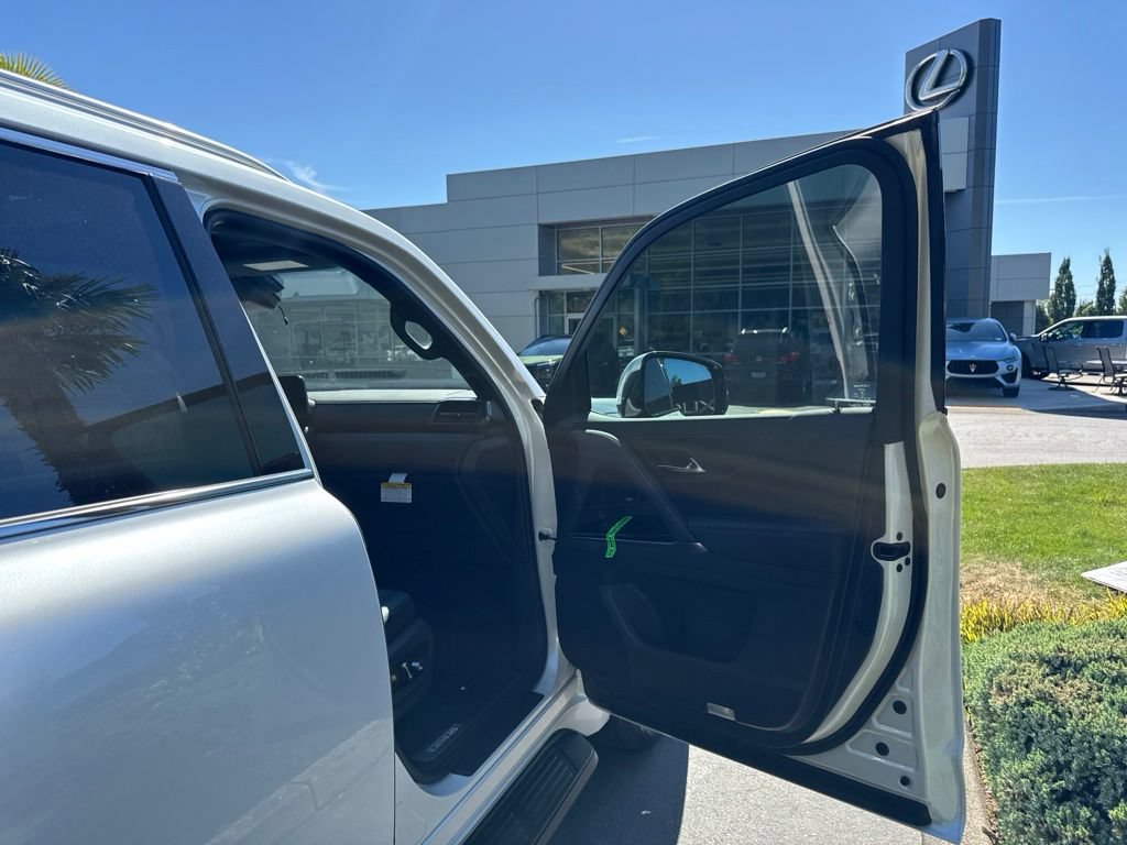 New 2026 Lexus LX 700h Luxury w/ Accessory Package (Z1) AWD/4WD image 19
