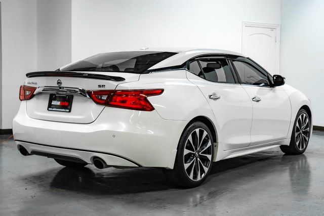 Used 2016 Nissan Maxima SR image 9