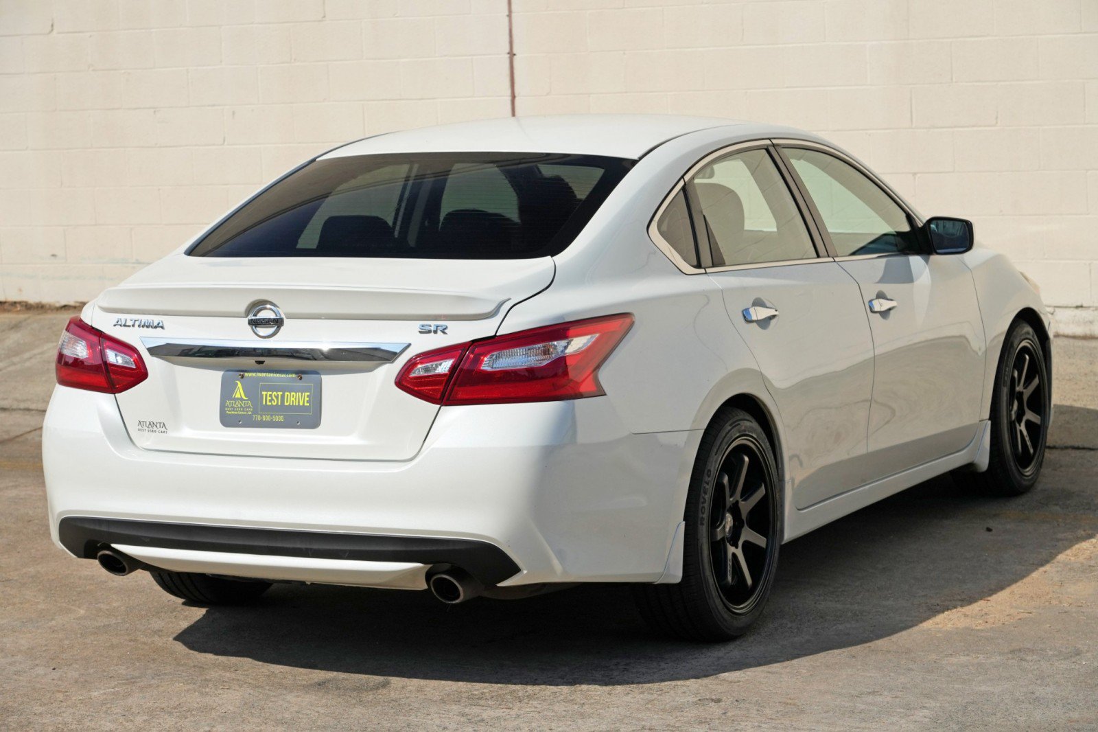 Used 2016 Nissan Altima 2.5 SR w/ LED Appearance Package FWD image 43