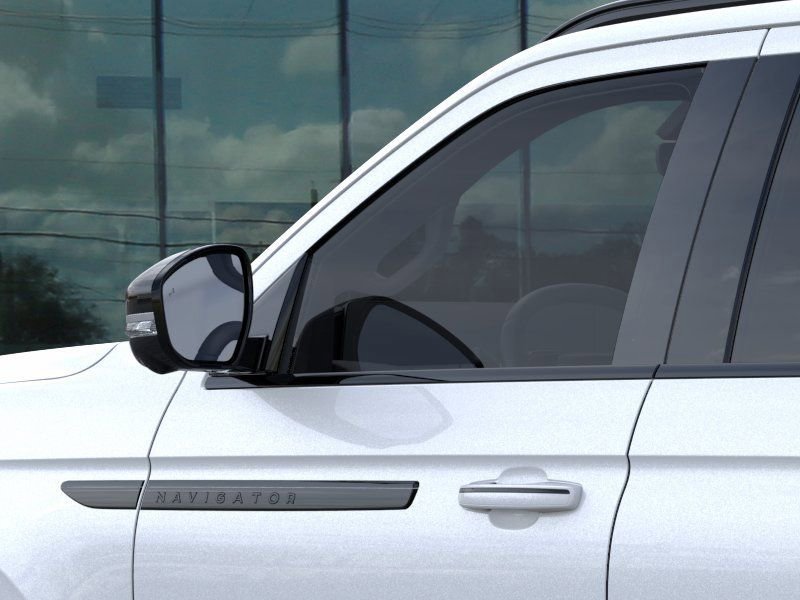 New 2025 Lincoln Navigator Reserve w/ Jet Appearance Package AWD/4WD image 20