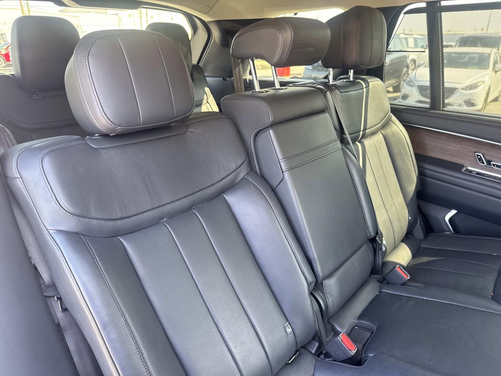 Used 2023 Land Rover Range Rover Long Wheelbase Autobiography AWD/4WD image 9