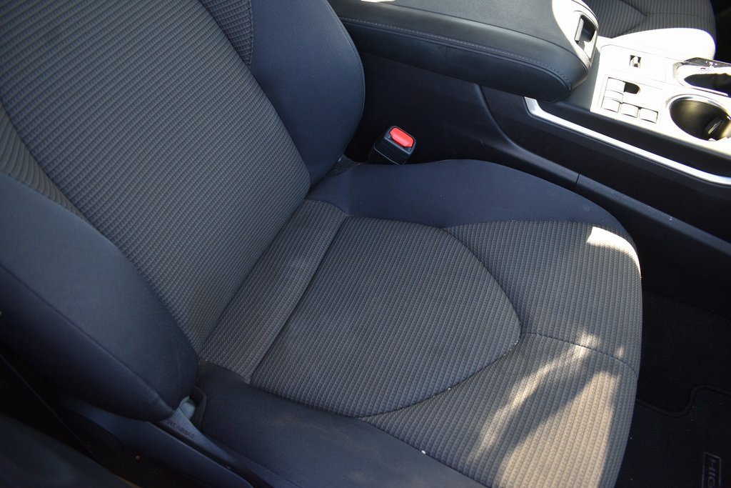 Used 2024 Toyota Highlander LE image 24