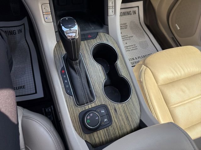 Used 2019 GMC Acadia Denali w/ Technology Package FWD image 27