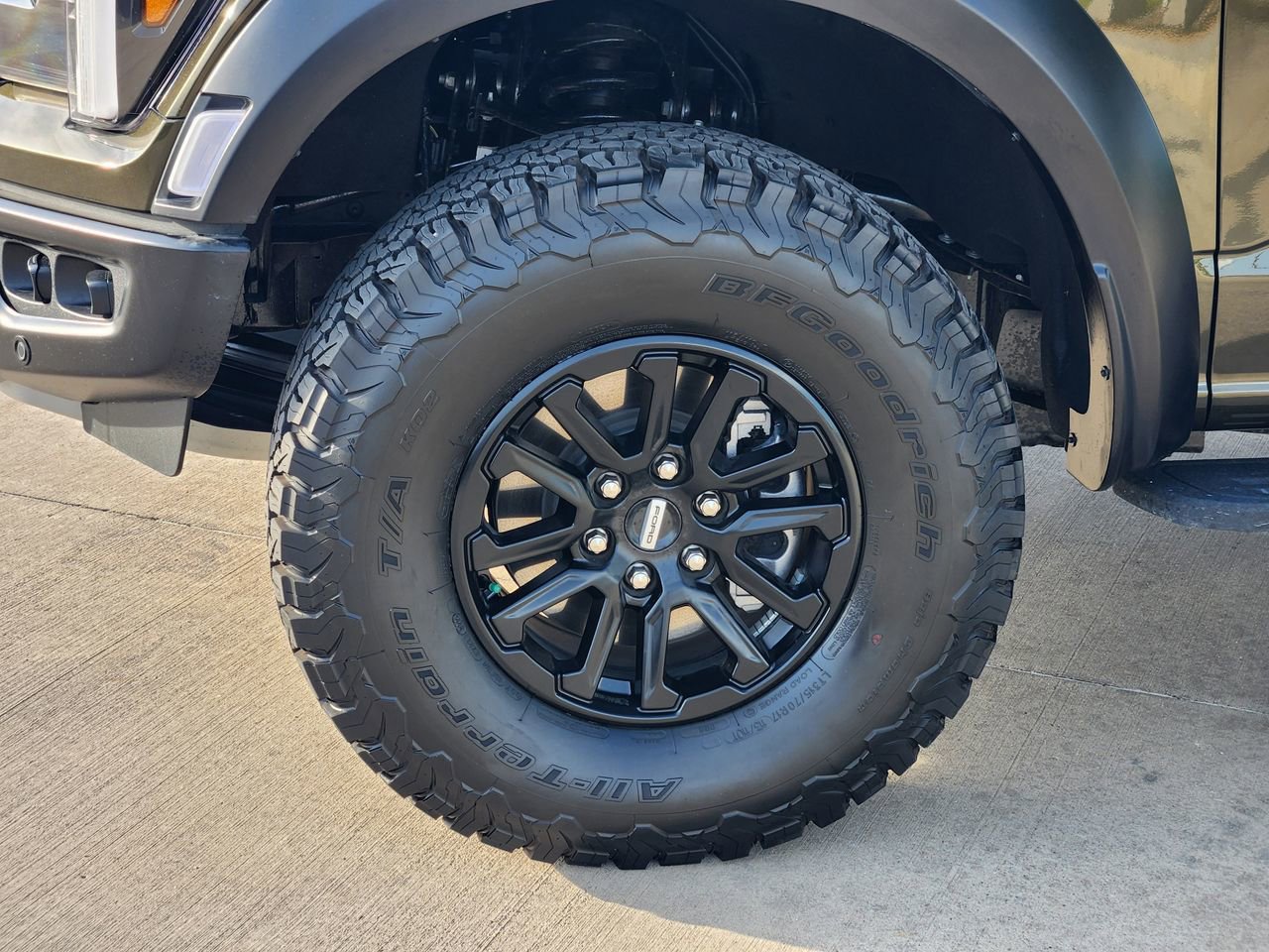 Used 2026 Ford F150 Raptor AWD/4WD image 11