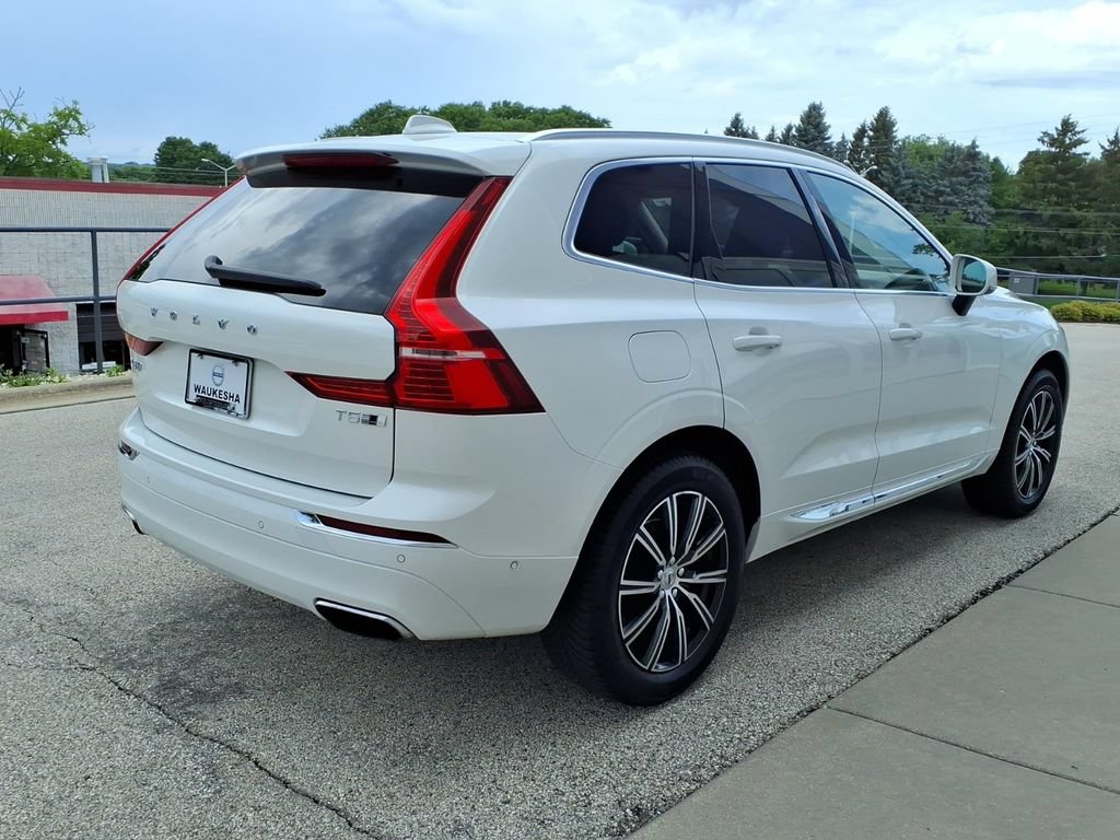 Used 2018 Volvo XC60 T5 Inscription w/ Vision Package AWD/4WD image 5