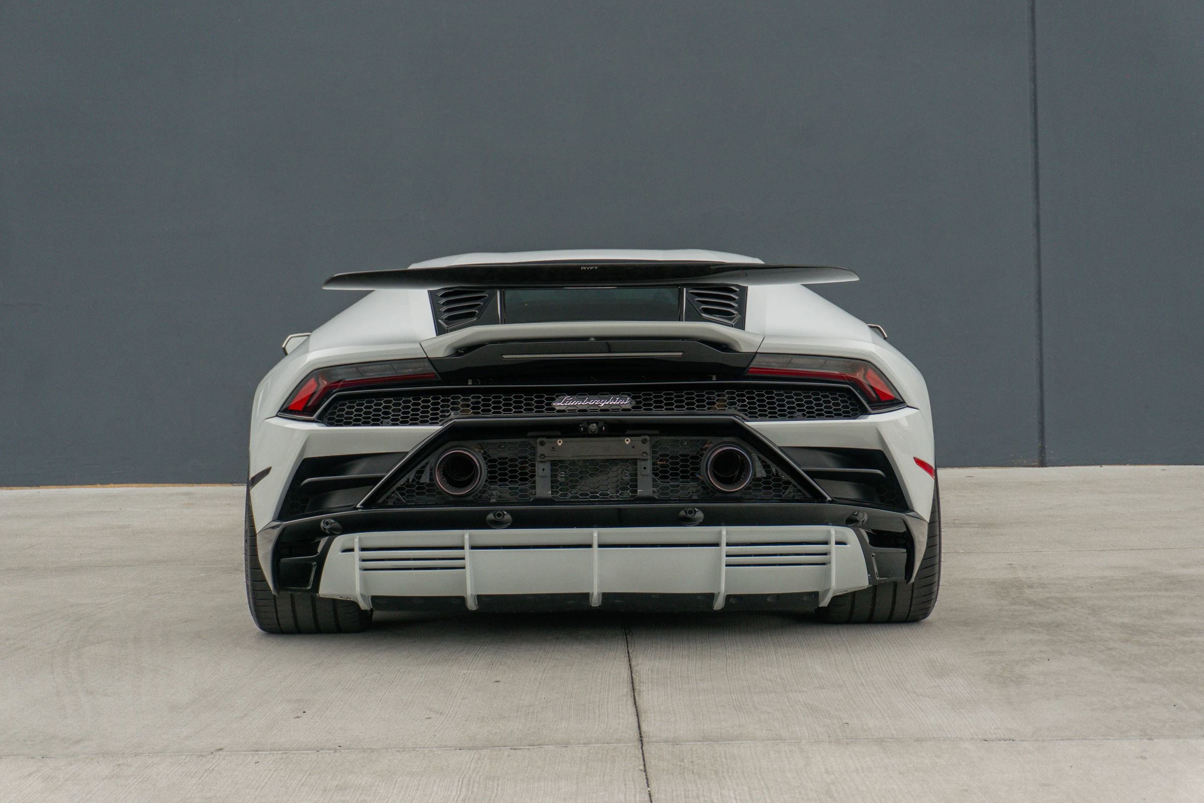 Used 2020 Lamborghini Huracan EVO image 8